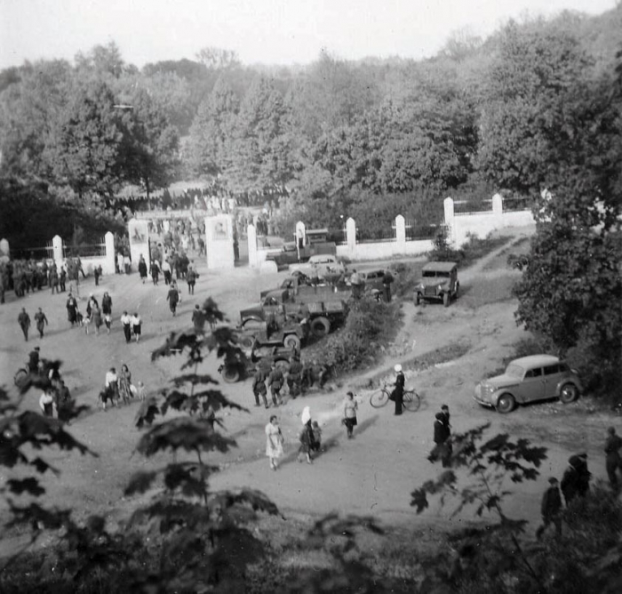 У городского стадиона. 1950-е годы, Черняховск