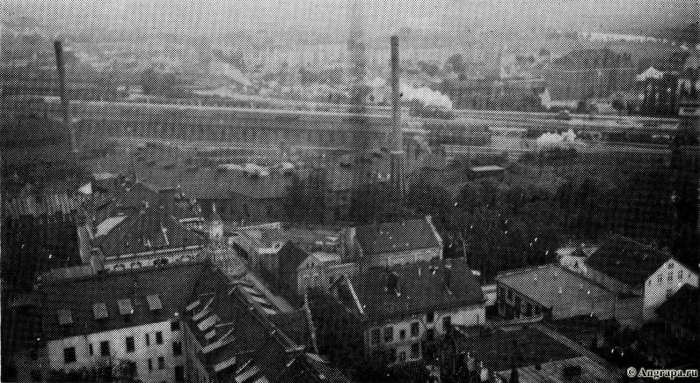 Blick an Turm der Reformierten Kirche, Insterburg