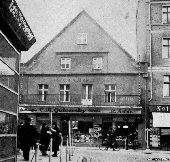 An der Westseite des Alten Marktes, an der Ecke Lindenstrasse, Insterburg