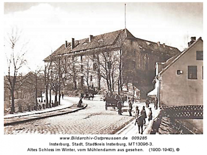 Altes Schloss im Winter, vom Mühlendamm aus gesehen, Insterburg