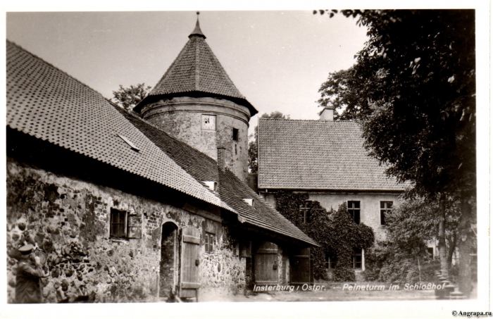 Der Peineturm im Schlosshof, Insterburg