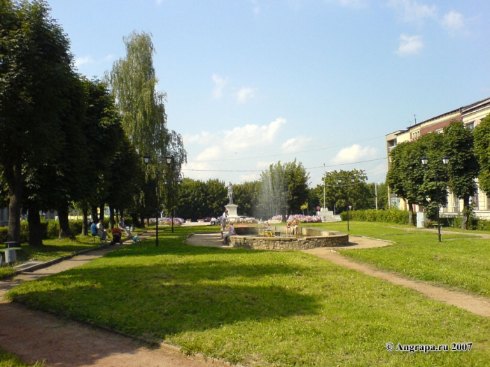 Сквер (переулок 2й-Госпитальный), Черняховск