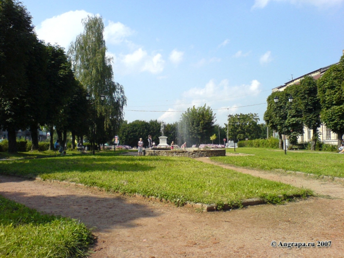 Сквер (переулок 2й-Госпитальный), Черняховск