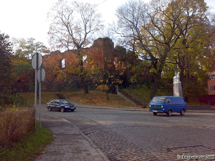 Вид на замок Инстербург (со стороны улицы Партизанской), Черняховск