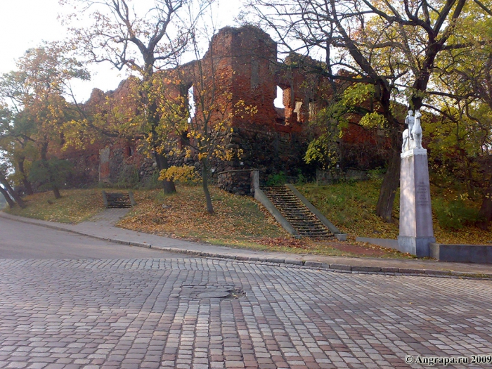 Замок Инстербург (угол улиц Льва Толстого и Партизанская), Черняховск