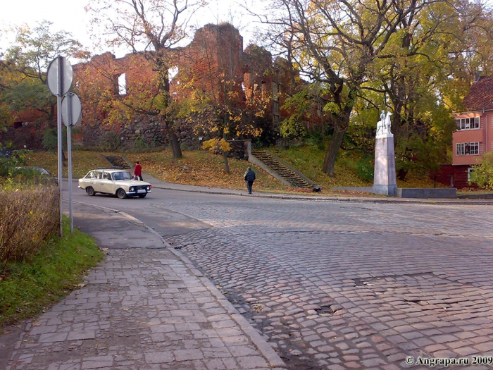 Вид на замок Инстербург (со стороны улицы Партизанской), Черняховск