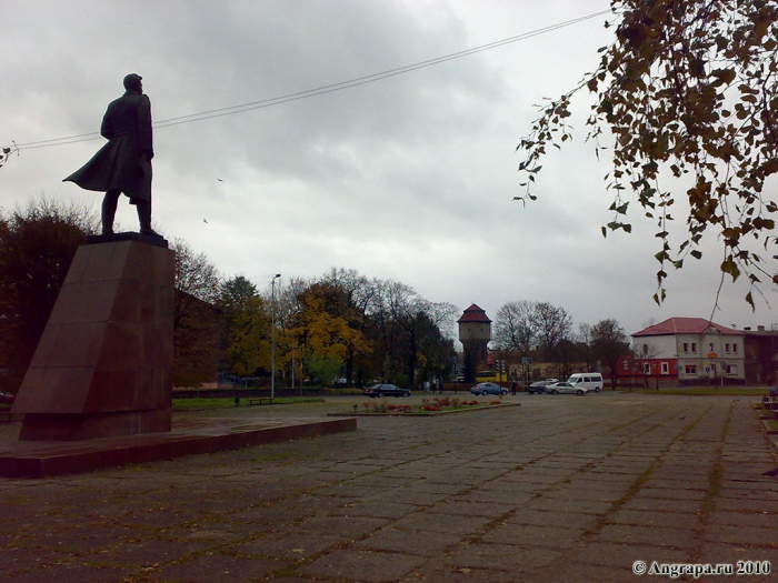 Площадь И.Д. Черняховского, Черняховск