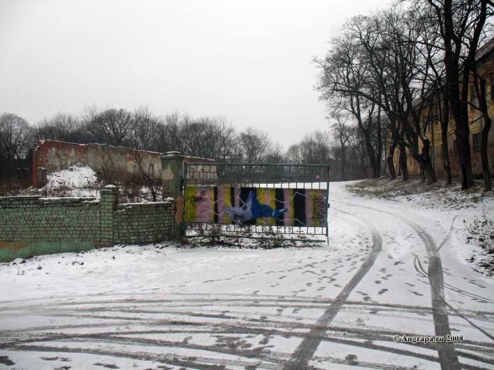 Замок Инстербург (западная сторона). Улица Замковая, Черняховск