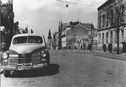 Черняховск, ул.Первомайская (ныне ул.Ленина). 1948г. Фото П.А. Локтионова.