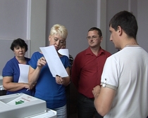 На избирательных участках области идут последние приготовления к предстоящим выборам