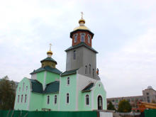 В строящемся храме в Черняховске отслужили молебен