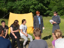 В Черняховском районе инспекторы ПДН провели занятие в летнем оздоровительном лагере юных кадетов