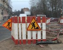 В Черняховске на федеральной трассе повредили водовод