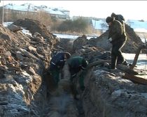 В Черняховске продолжается ликвидация последствий прорыва на магистральном теплопроводе