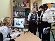Министр культуры Калининградской области посетила обновленную библиотеку в Черняховске