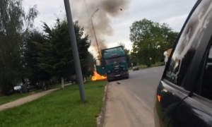 В Черняховске на улице Калининградской загорелась фура