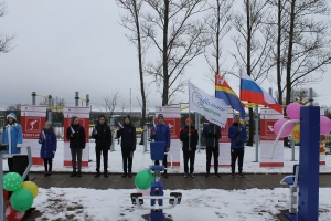 Торжественное открытие новой универсальной спортивной площадки у здания школы в поселке Привольное